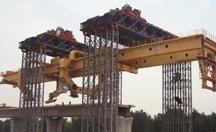 武廣客運(yùn)專(zhuān)線架橋機(jī)